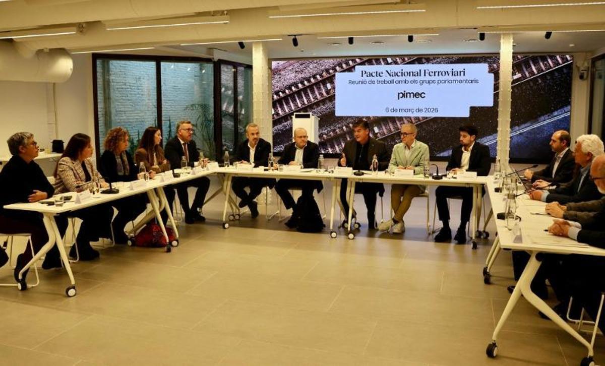 Reunión de Pimec con los grupos parlamentarios para abordar medidas de mejora del sistema ferroviario