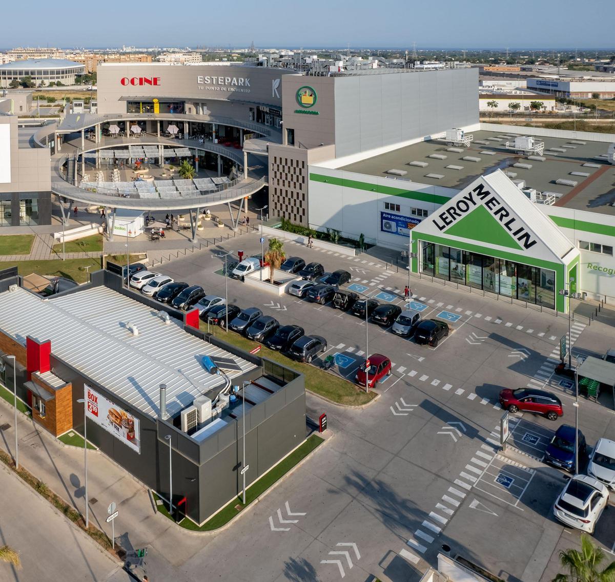 El centro comercial Estepark refuerza su oferta comercial con tres nuevos comercios.
