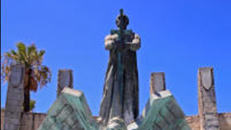 Monumento a Franco de la avenida de Anaga, en Santa Cruz de Tenerife.