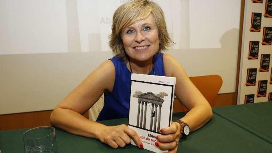 María Rey, en la presentación de su libro ayer en Vigo. // Alba Villar