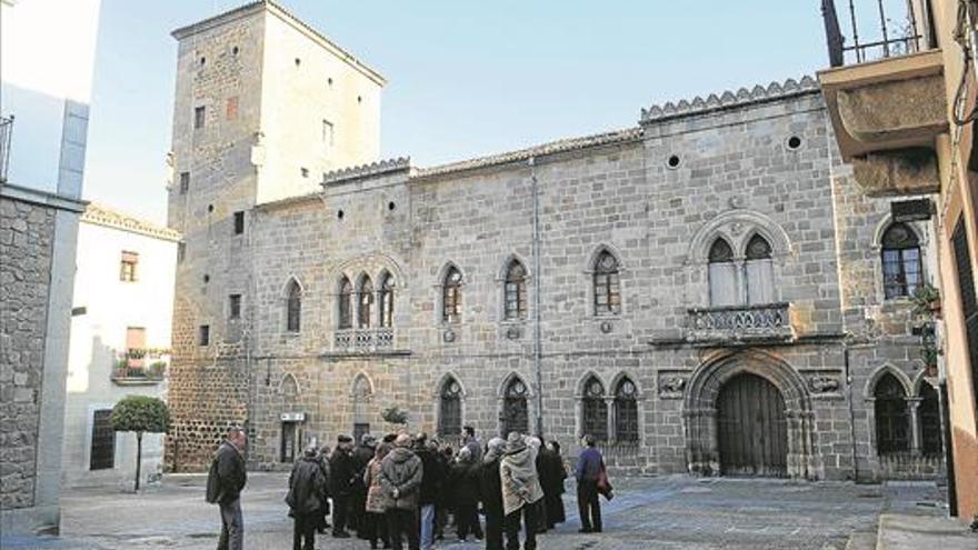 Las cubiertas de la Casa de las Dos Torres de Plasencia están en riesgo de derrumbe