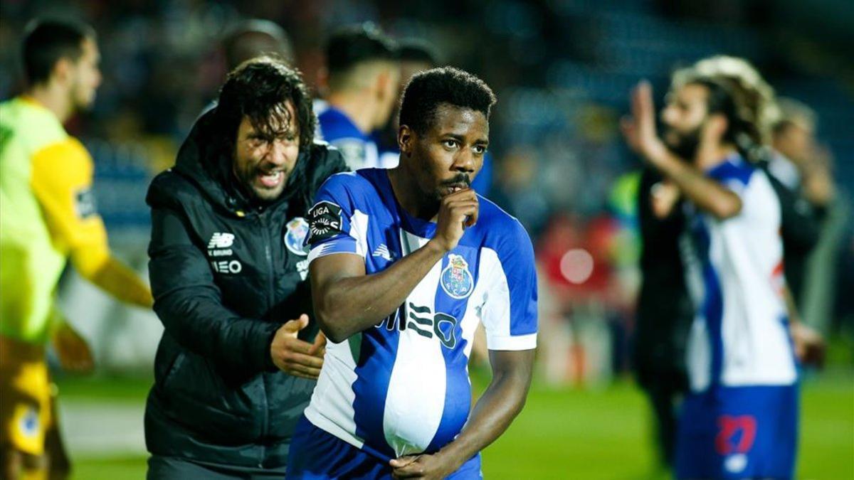 Manafá celebra el 0-1 en Ponta Delgada