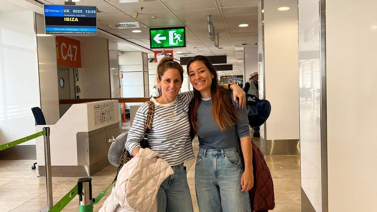 Kelly Dehon and Marta García, residents of Ibiza, on the day of their arrival, eight days later than planned.