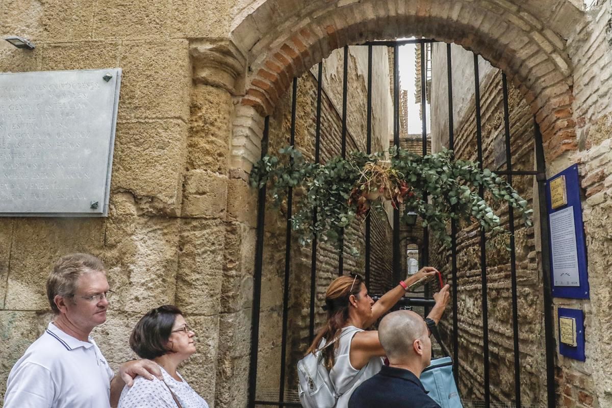 Gran ambiente en el Festival de las Callejas de Córdoba.