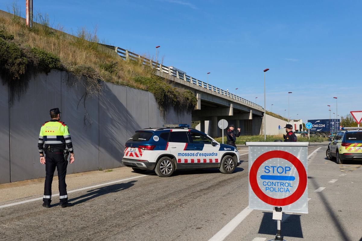Un control dels Mossos a l'AP-7, en una imatge d'arxiu.