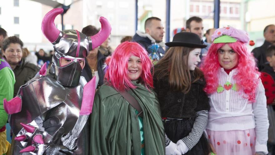 Jóvenes en el Carnaval de La Fresneda