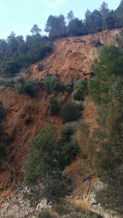 Corrimiento de tierra registrado en Chera por la lluvia.