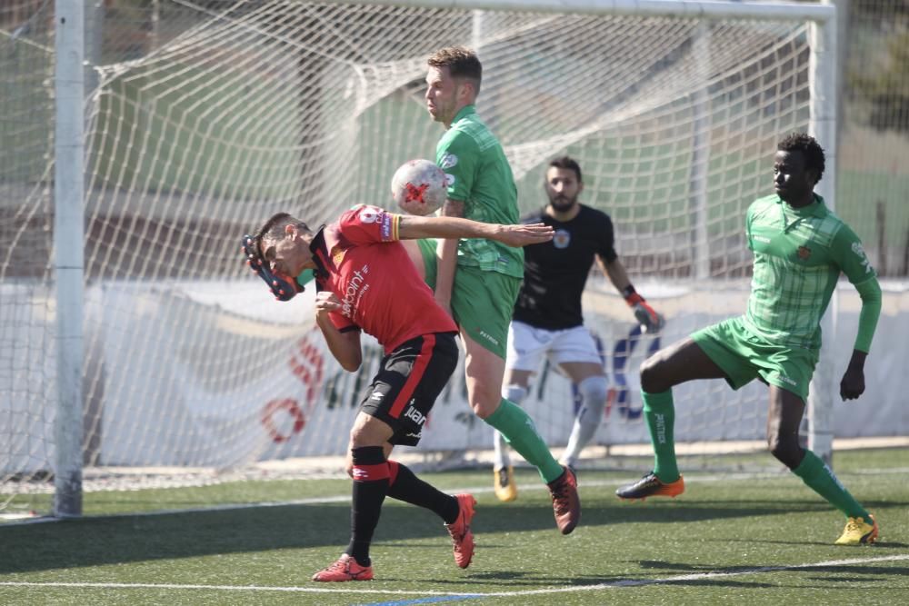 El Real Mallorca cae en casa del Cornellà