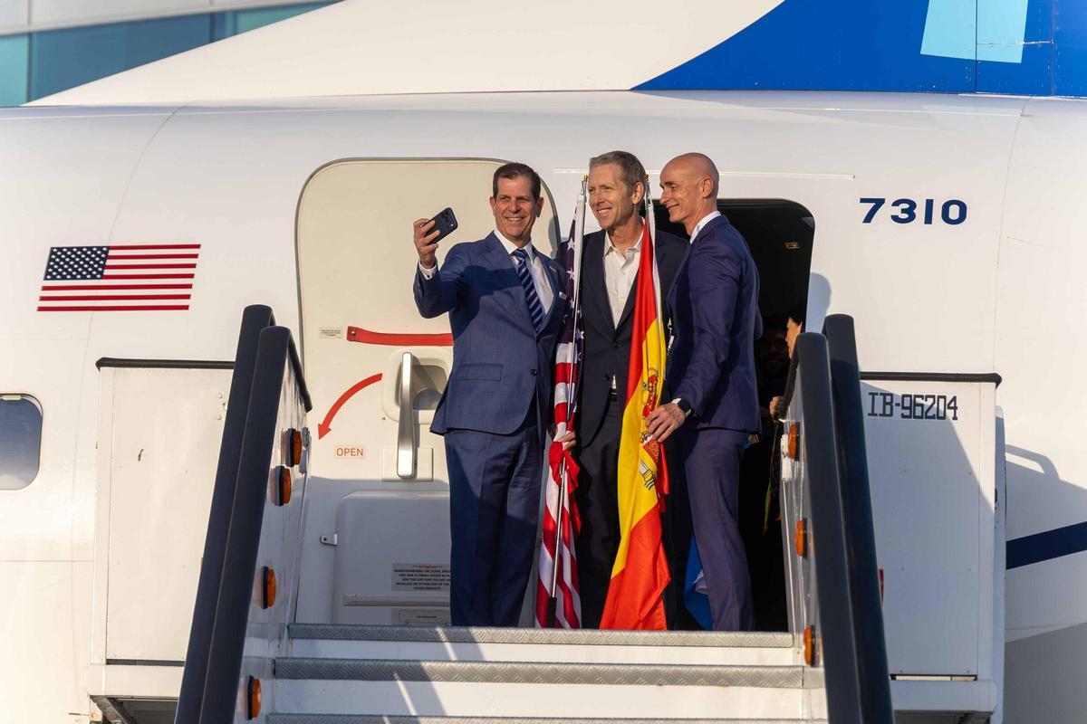United Airlines inaugura la conexión directa entre Santiago y Nueva York