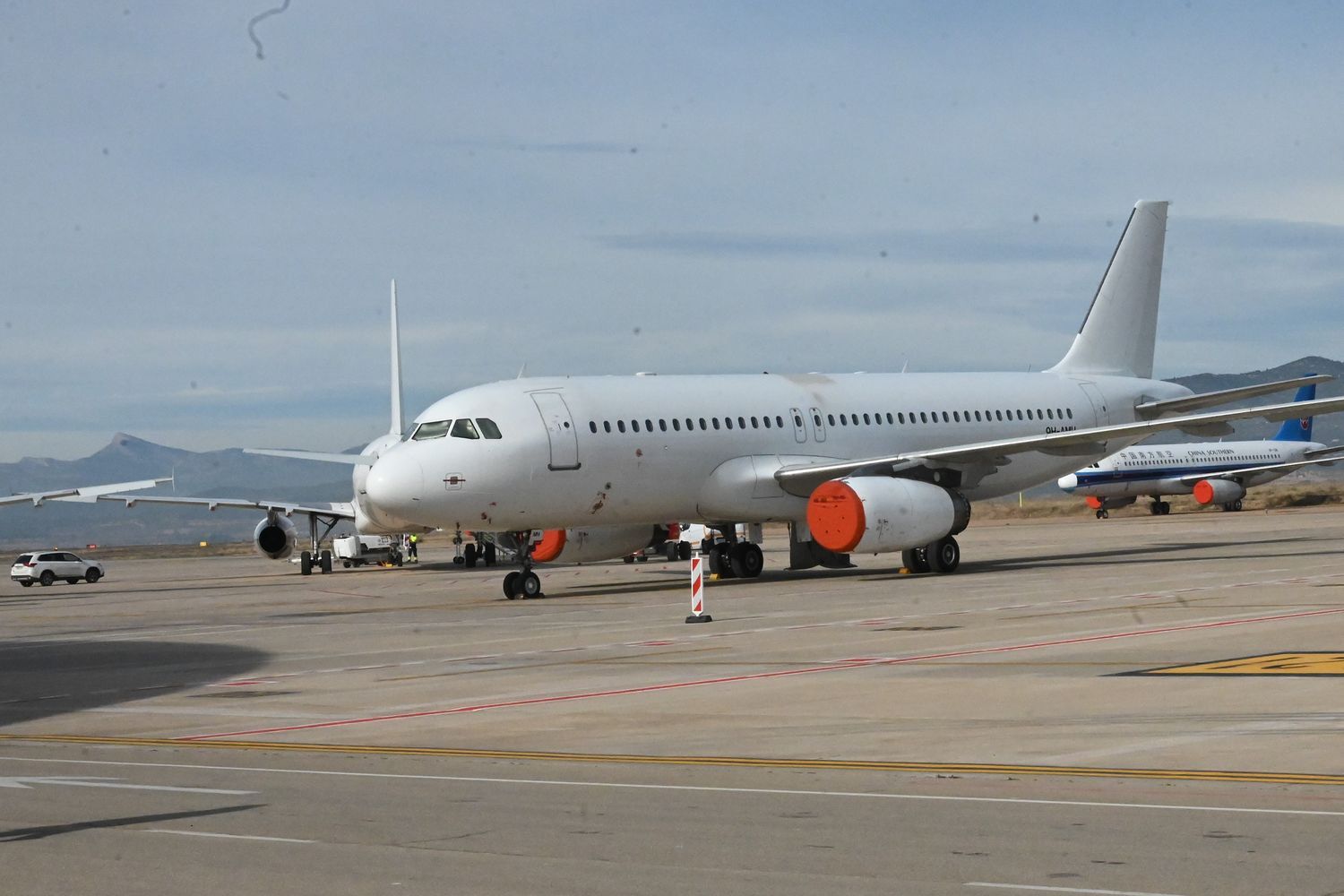 Presentación de Justo Vellón como director y visita al aeropuerto de Castellón