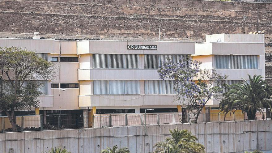 Fachada del CEIP Guiniguada, en Las Palmas de Gran Canaria