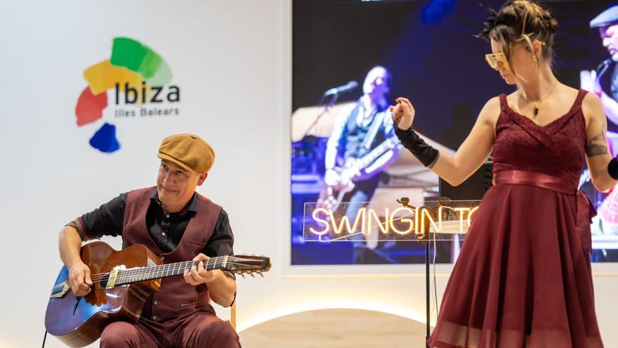 Concierto de Swingin Tonic en el estand de Ibiza en Fitur