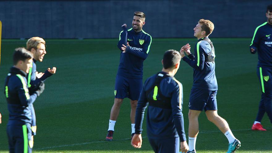 El malagueño Samu García, durante su primer  entrenamiento como jugador del Málaga CF