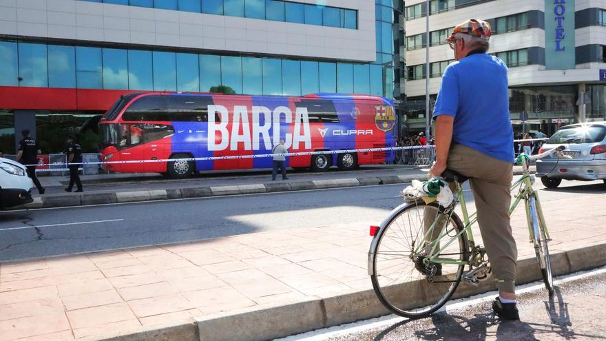 Vídeo: Así ha sido la llegada del Barça a Castelló antes de medirse al Villarreal - El Periódico Mediterráneo