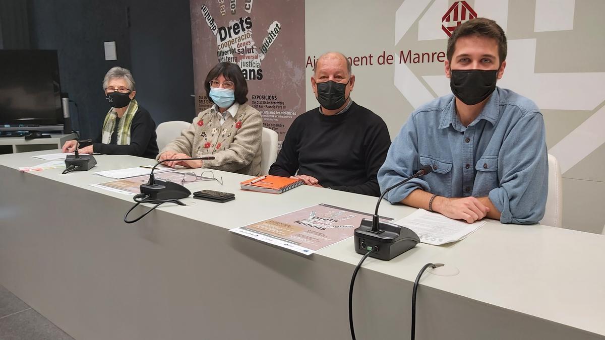 D&#039;esquerra a dreta, Trasserra, Oliveras, Mbarki i Marré., a la presentació del Dia Internacional dels Drets Humans