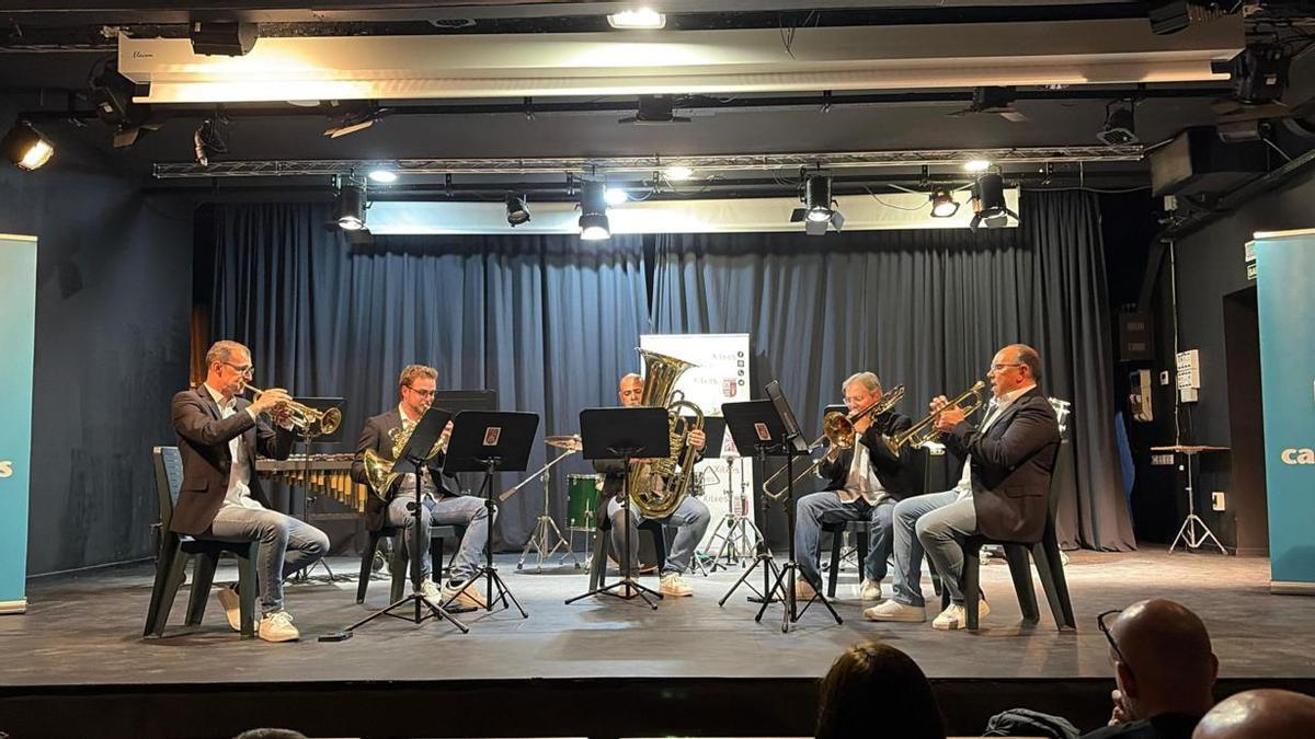 Castelló Brass impulsa un curs amb la Unió Musical Santa Cecília de Xilxes per activar l’alumnat.