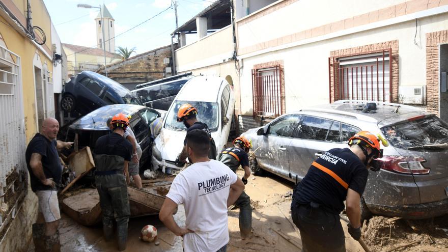 Los afectados por la tormenta en Javalí Viejo: &quot;En cuanto me enteré no me lo pensé, hay que ayudar a esta gente&quot;