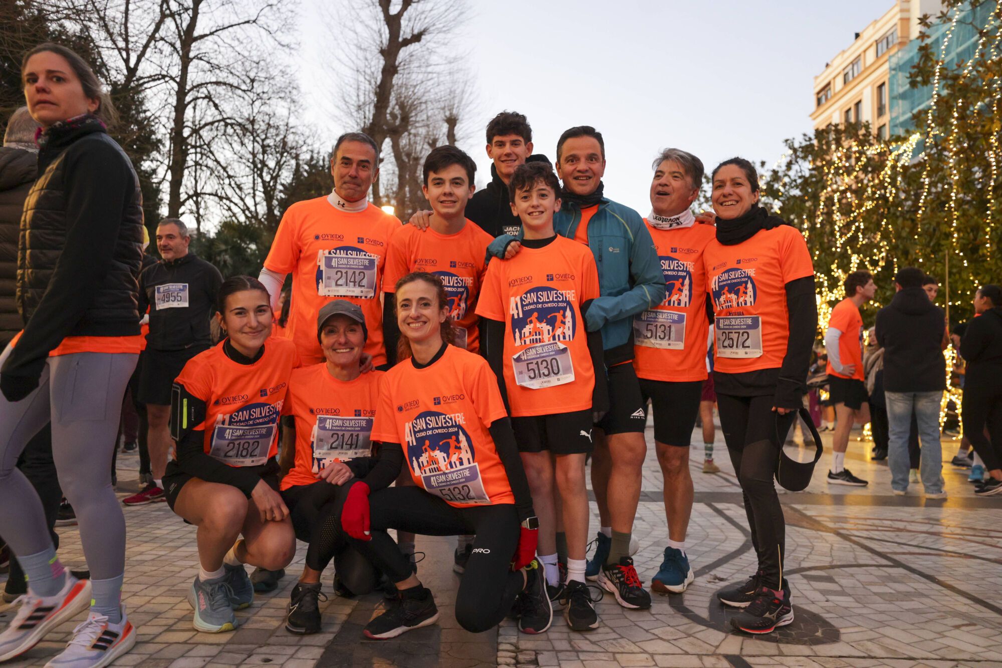 EN IMÁGENES: Alejandro Onís y Mariam Benkert saltan del segundo al primer puesto en la San Silvestre de Oviedo