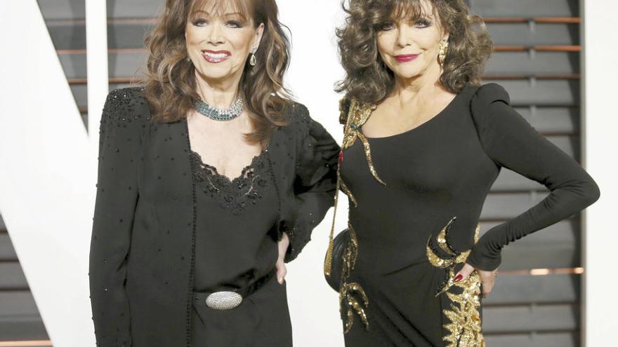 Jackie Collins (iz.), con su hermana Joan Collins. // Reuters