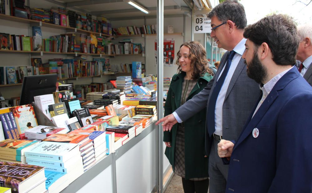 Un paseo por la 52ª Fira del Llibre de València