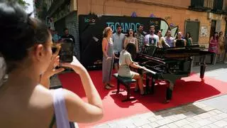 El último musical de Antonio Banderas sale a la calle en Málaga