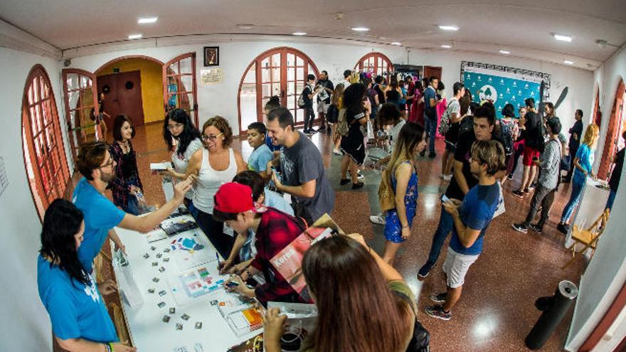 54 jóvenes de Santa Lucía presentan 24 proyectos a la Fábrica de Ideas
