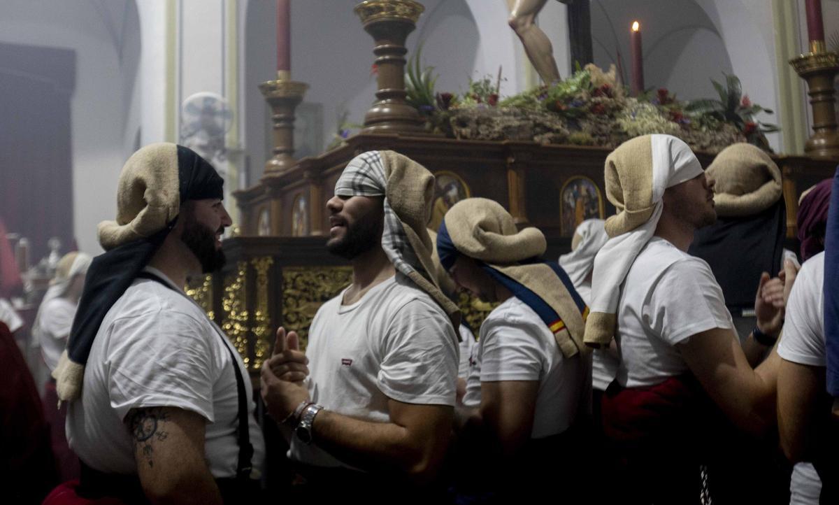 Semana Santa en Alicante 2026: Procesión de la Hermandad Penitencial Mater Desolata en el Viernes Santo