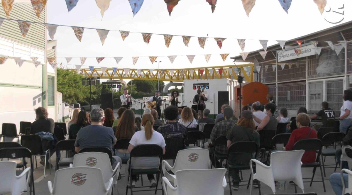 Viladecans celebra el dia del medi ambient amb un concert a l’abocador