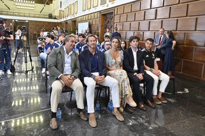 EN IMÁGENES | Visita del Real Zaragoza al ayuntamiento