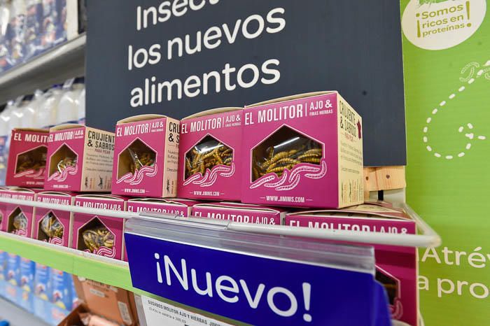 Venta de insectos en Carrefour