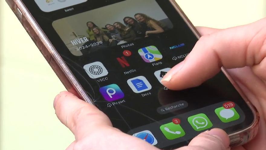 La adicción al móvil cada vez preocupa más a los especialistas