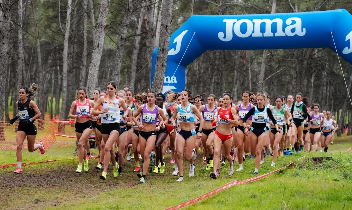 Participantes en la pasada edición del Campeonato de España de campo a través.
