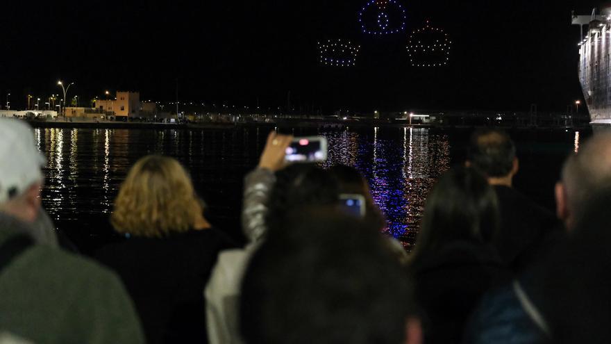 Málaga estrena su nuevo espectáculo navideño con 120 drones