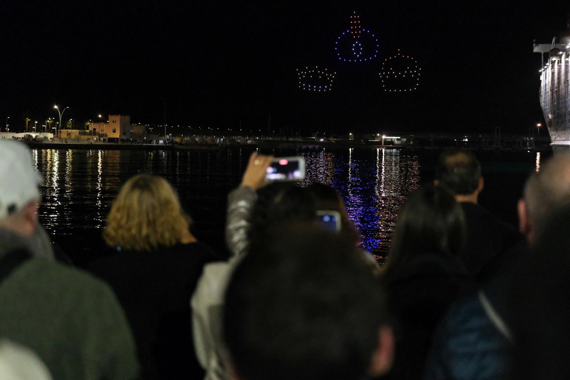 El espectáculo de drones de Navidad de Málaga, en imágenes