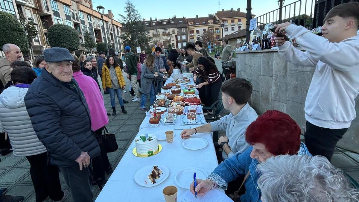 Un momento del concurso de bizcochos