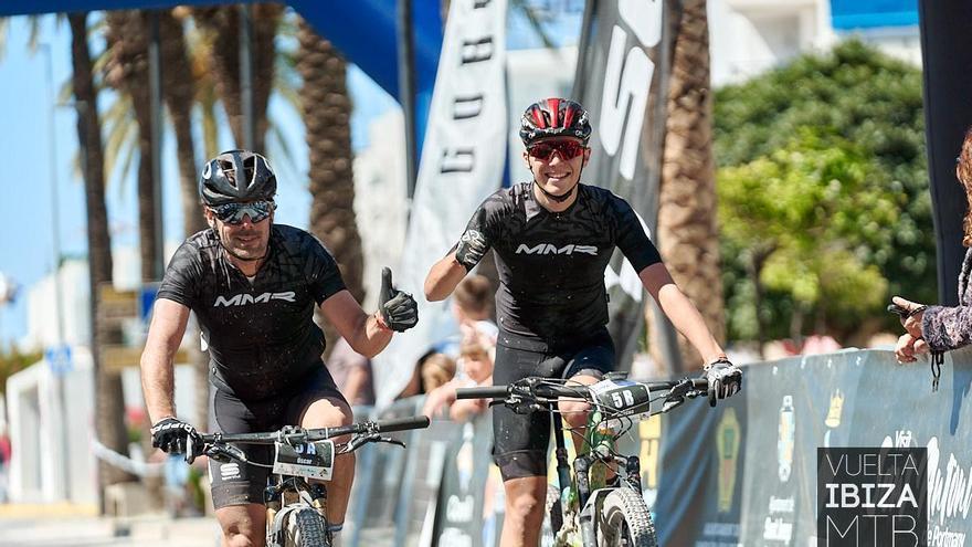 La estrella del ciclismo Óscar Freire volverá a estar en la Vuelta a Ibiza MTB SCOTT by Shimano junto con su hijo Marcos