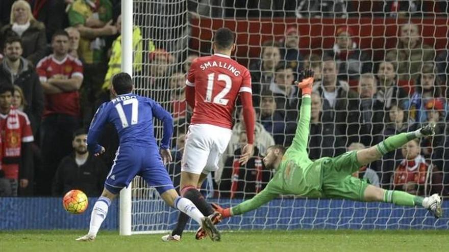 Van Gaal coge aire en la gran noche de De Gea y Courtois