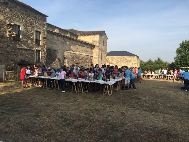 Merienda popular en San Martín de Castañeda