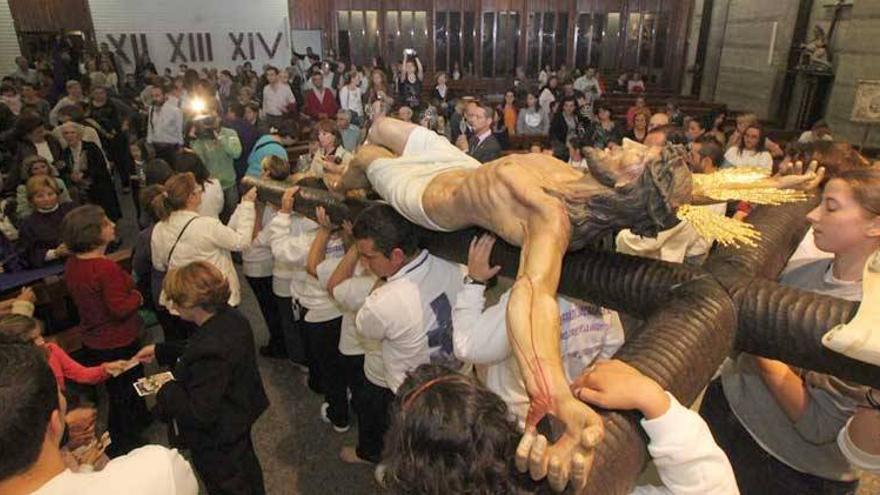 Diez hermandades de penitencia y tres de gloria participan en la Semana Santa pacense