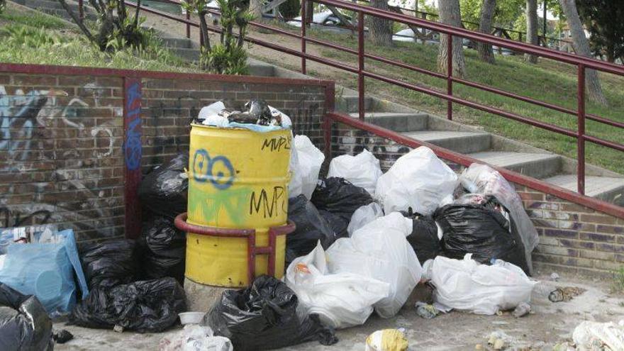 La basura florece con la huelga