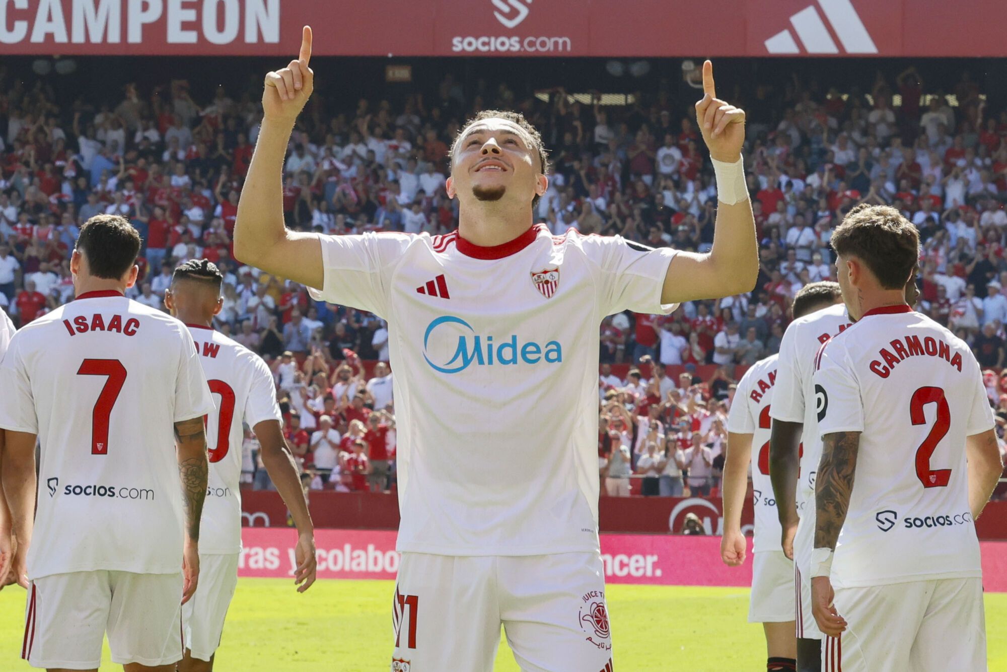 Rubén Vargas celebra su gol ante el Mallorca en el estadio Ramón Sánchez Pizjuán.