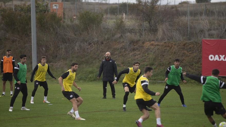 Entrenamiento del Zamora CF en el anexo.