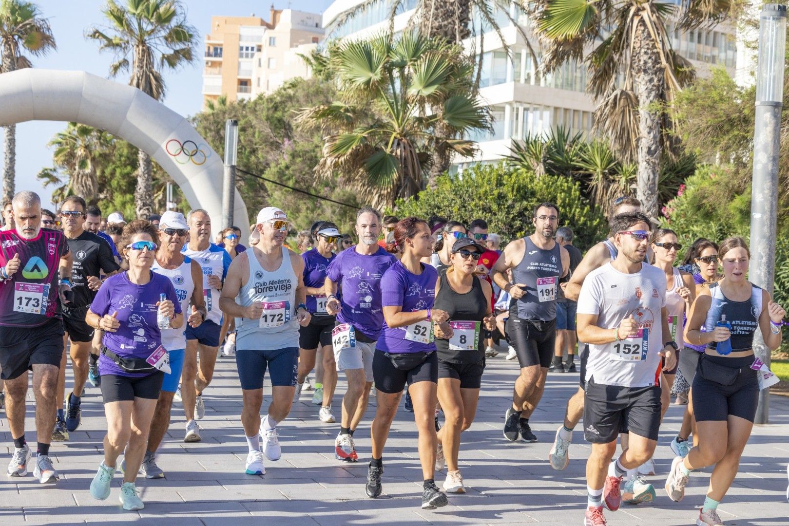 Así fue en imágenes una nueva edición de la carrera solidaria de AFA Torrevieja