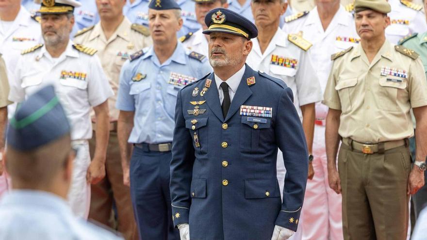 Luis Borque toma posesión como nuevo jefe del Aeródromo Militar de Santiago: "La misión es lo primero, pero siempre con el personal”