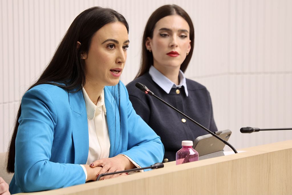 Las imágenes de la moción de censura en Alhama de Murcia