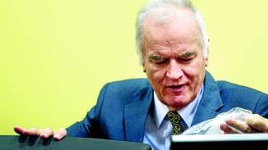 El fiscal acusa a Mladic de abanderar &quot;una limpieza étnica&quot;