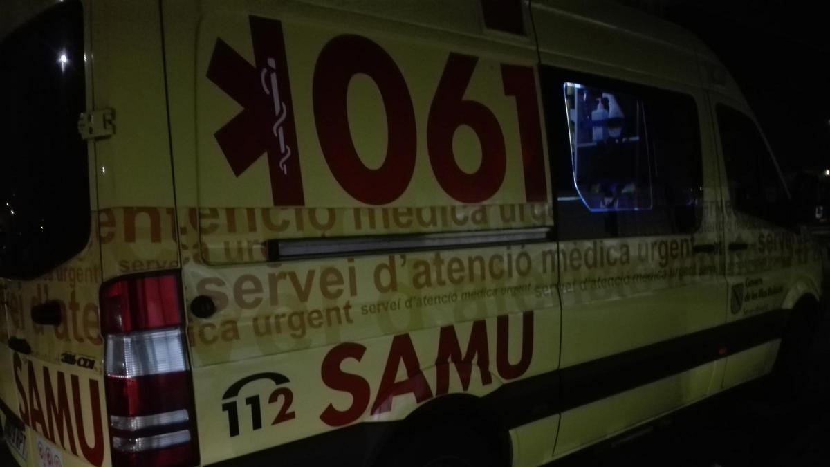 Ambulancia del SAMU 061
