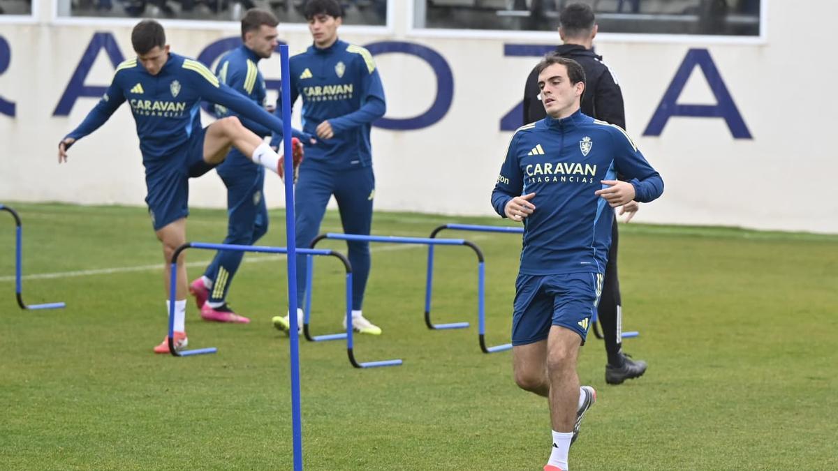 Entrenamiento del Real Zaragoza en la Ciudad Deportiva antes del partido contra el Burgos