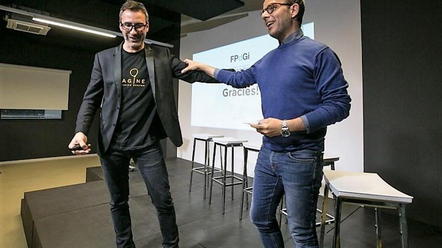 Xavier Verdaguer i Àngel Llàcer, a la proclamació a Figueres d'un Premi ...