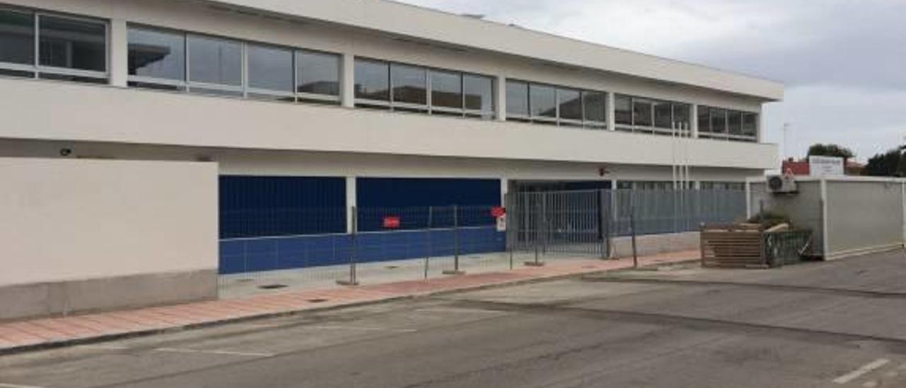 El Consell desbloquea la finalización del nuevo colegio de El Perelló para eliminar los barracones